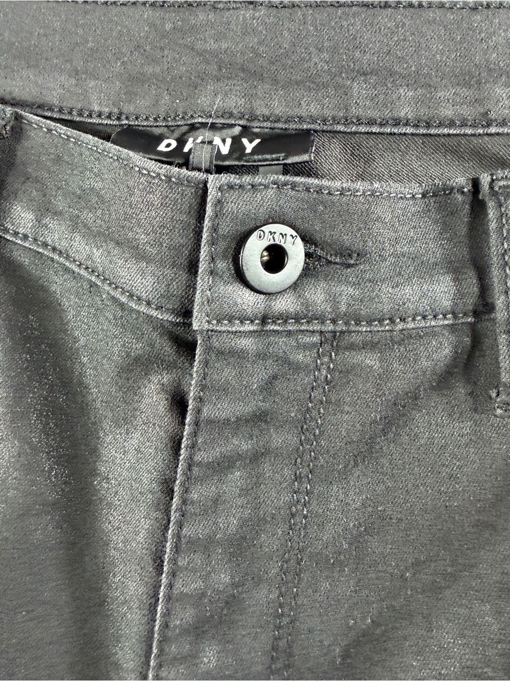 DKNY JEANS Women's Straight-Leg Jean/Jegging Size 30 Black Stretch Coated - Picture 5 of 7
